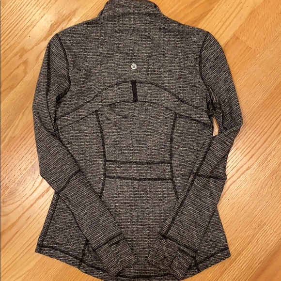 Lululemon Define Jacket - Picture 4 of 5
